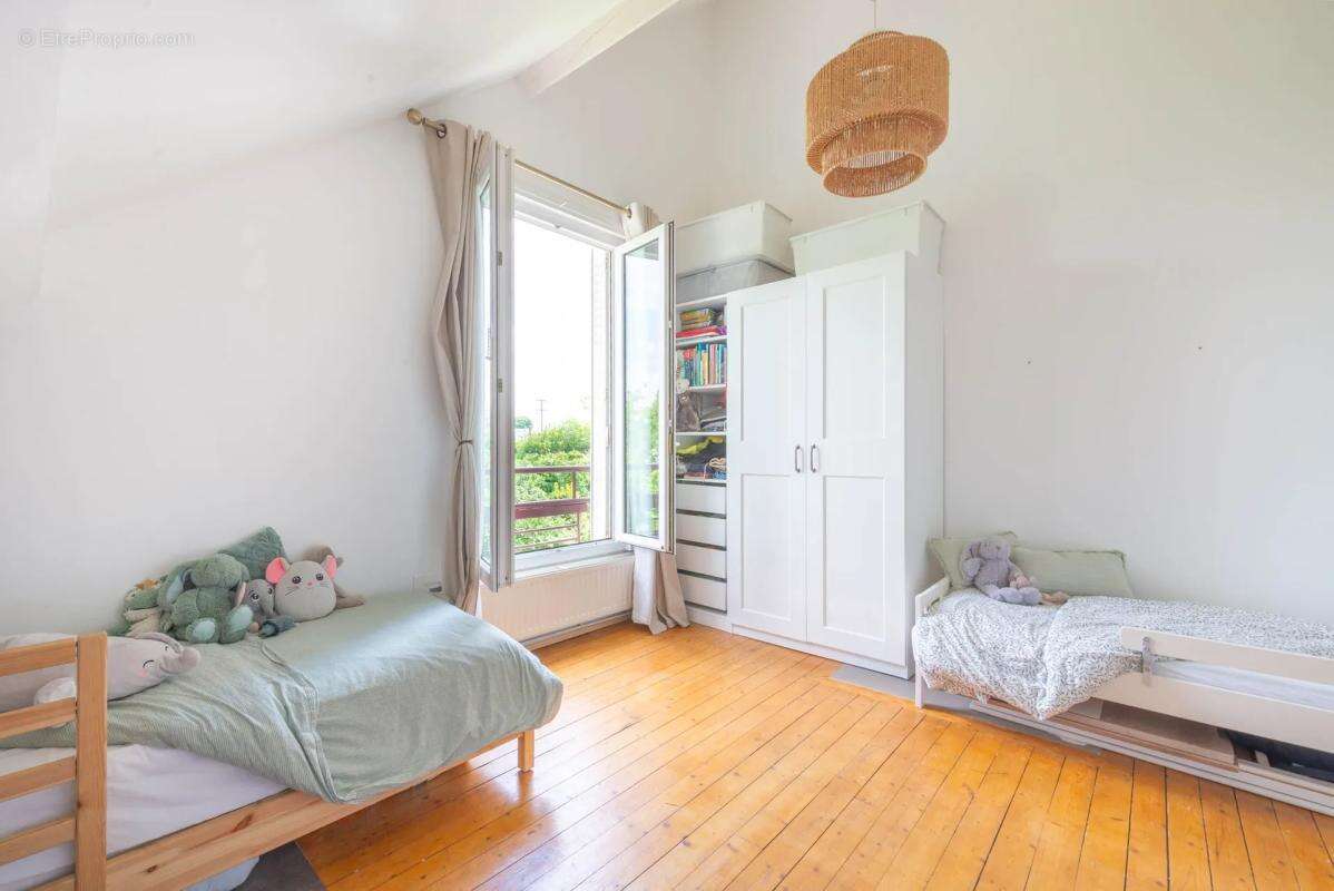 Appartement à COLOMBES