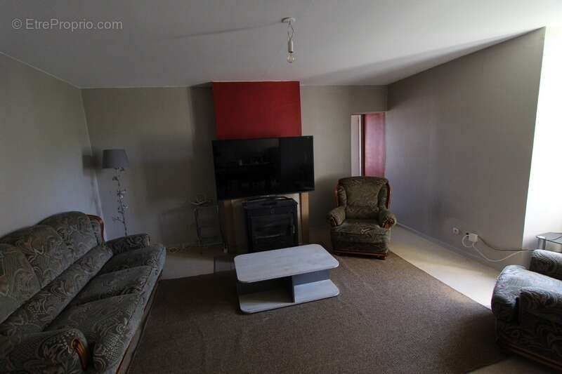 Maison à VEUVEY-SUR-OUCHE