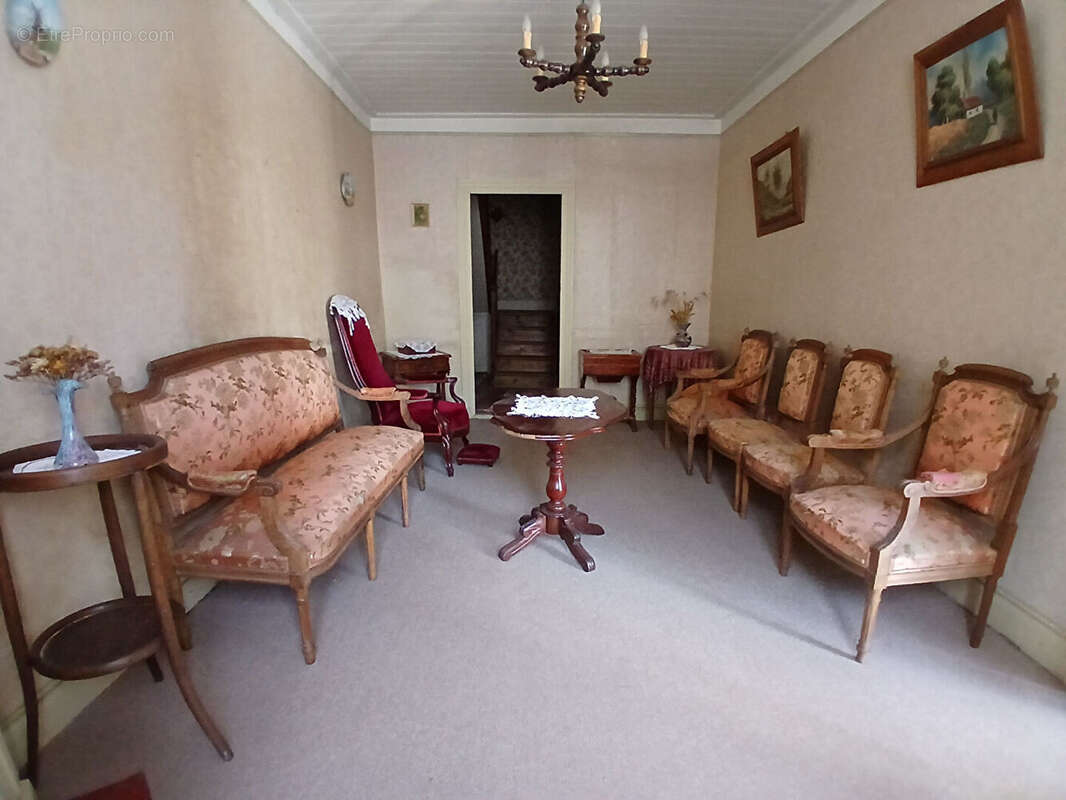 Maison à FERRIERES-SAINT-MARY