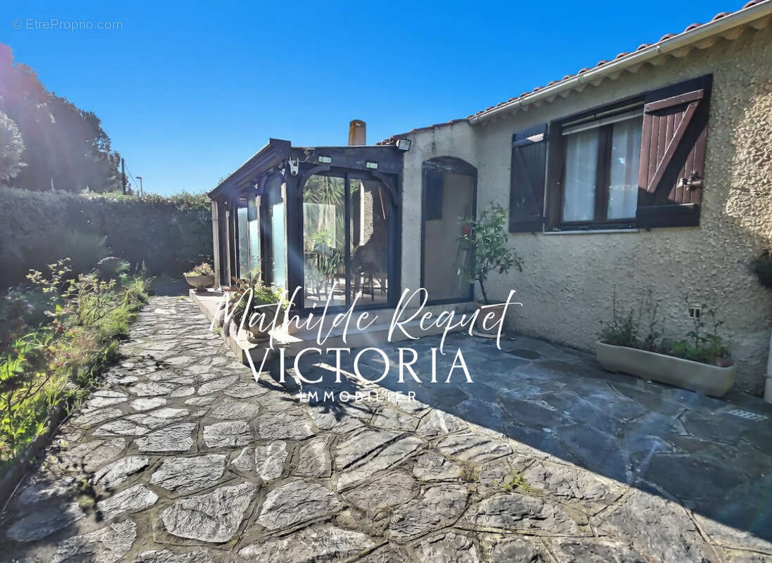 Maison à BORMES-LES-MIMOSAS