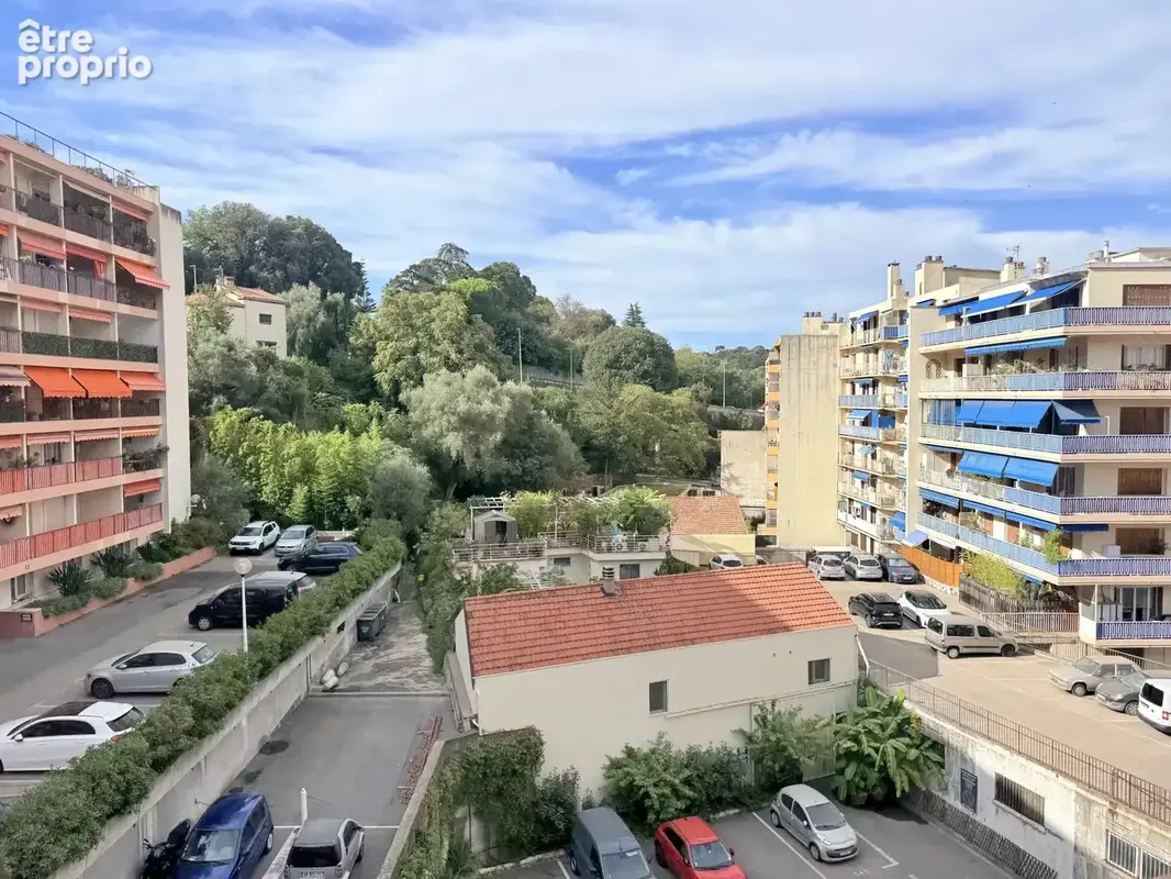 Nice riquier - 3piéces - terrasse - parking - photo 2