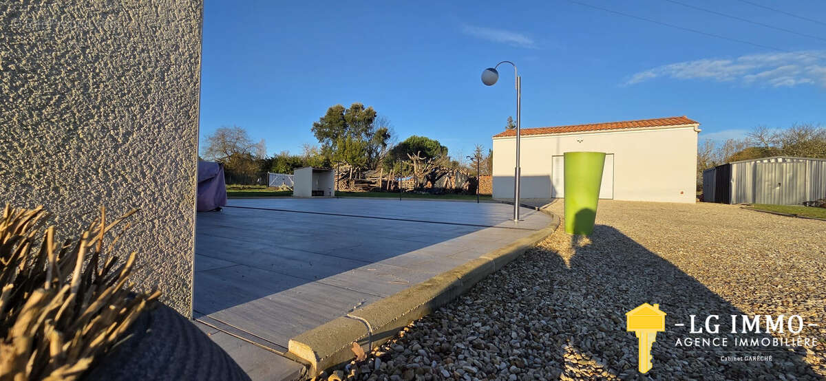 Maison à SAINT-FORT-SUR-GIRONDE