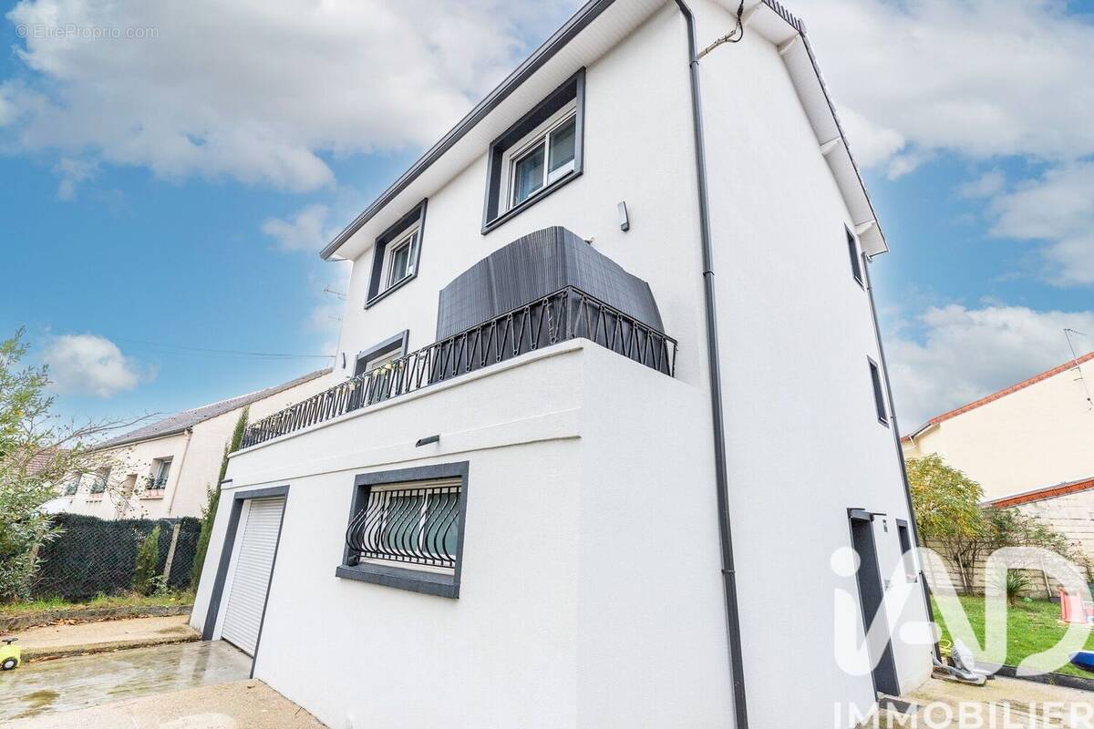 Photo 1 - Maison à SAVIGNY-SUR-ORGE