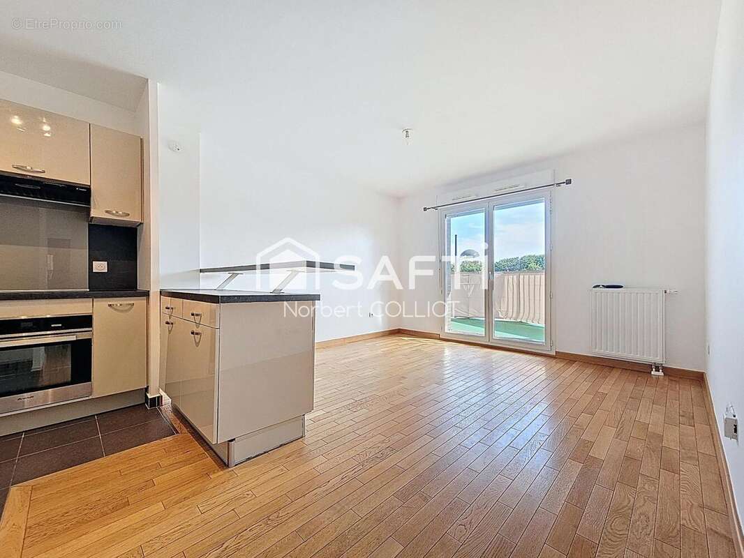 Photo 2 - Appartement à VELIZY-VILLACOUBLAY