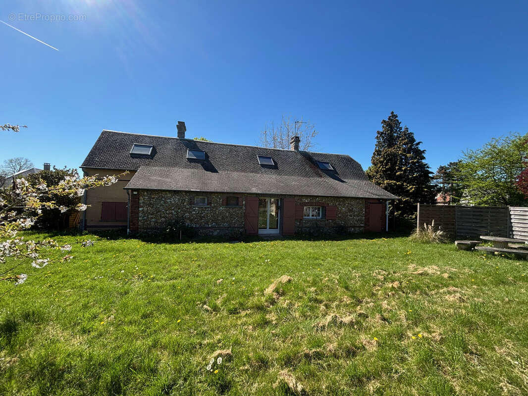 Maison à LA FORET-DU-PARC