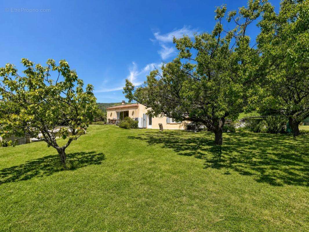 Maison 142 m² avec piscine et vue exceptionnelle à Bevons - photo 12