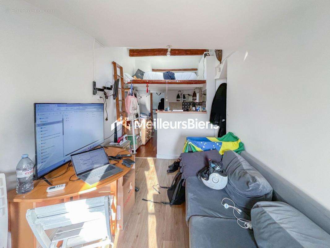 Appartement à PARIS-9E
