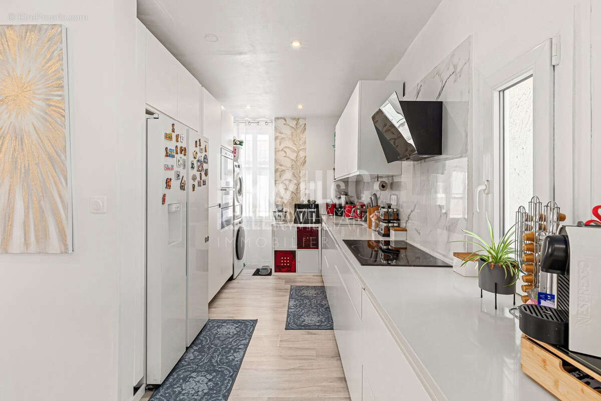 Maison 193 m² à Cagnes-Sur-Mer  - photo 3