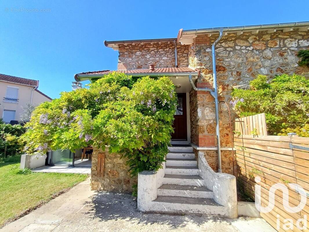 Photo 1 - Maison à MORANGIS