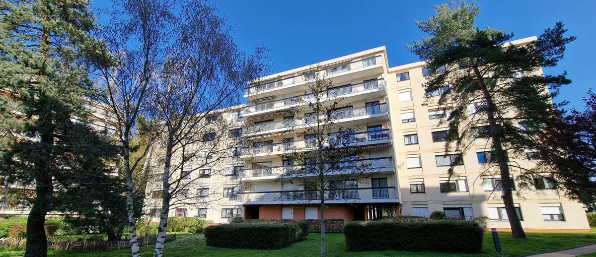 Appartement à RUEIL-MALMAISON