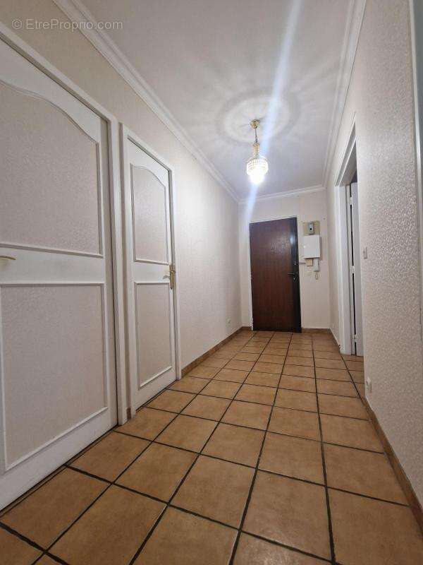 Appartement à VAIRES-SUR-MARNE