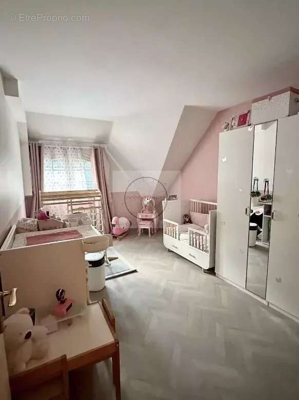 Maison 160 m² à Montreuil  - photo 17
