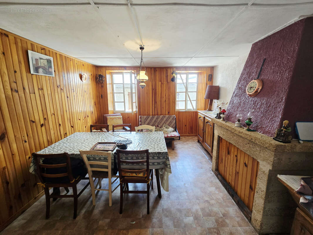 Maison de village au LAUZET - photo 2
