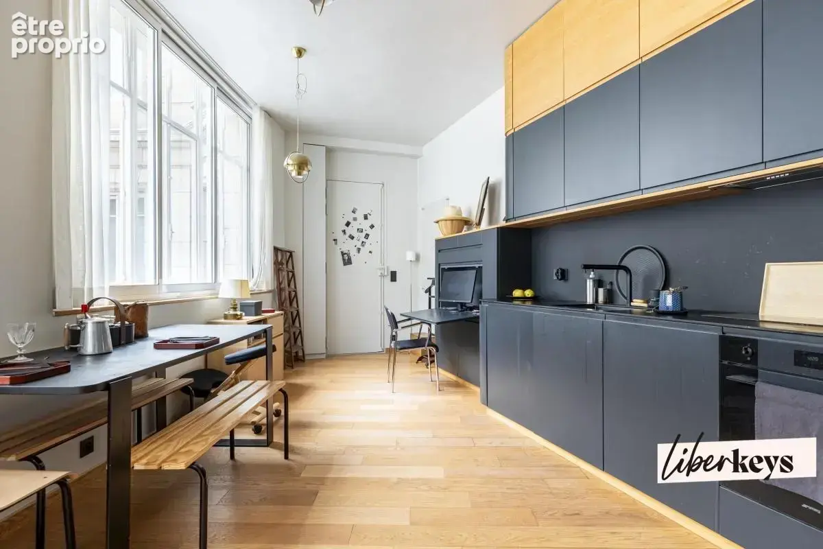 Appartement 2 pièces rénové de 48,37 m² - "Galerie Véro Dodat" - Paris 1 - photo 3