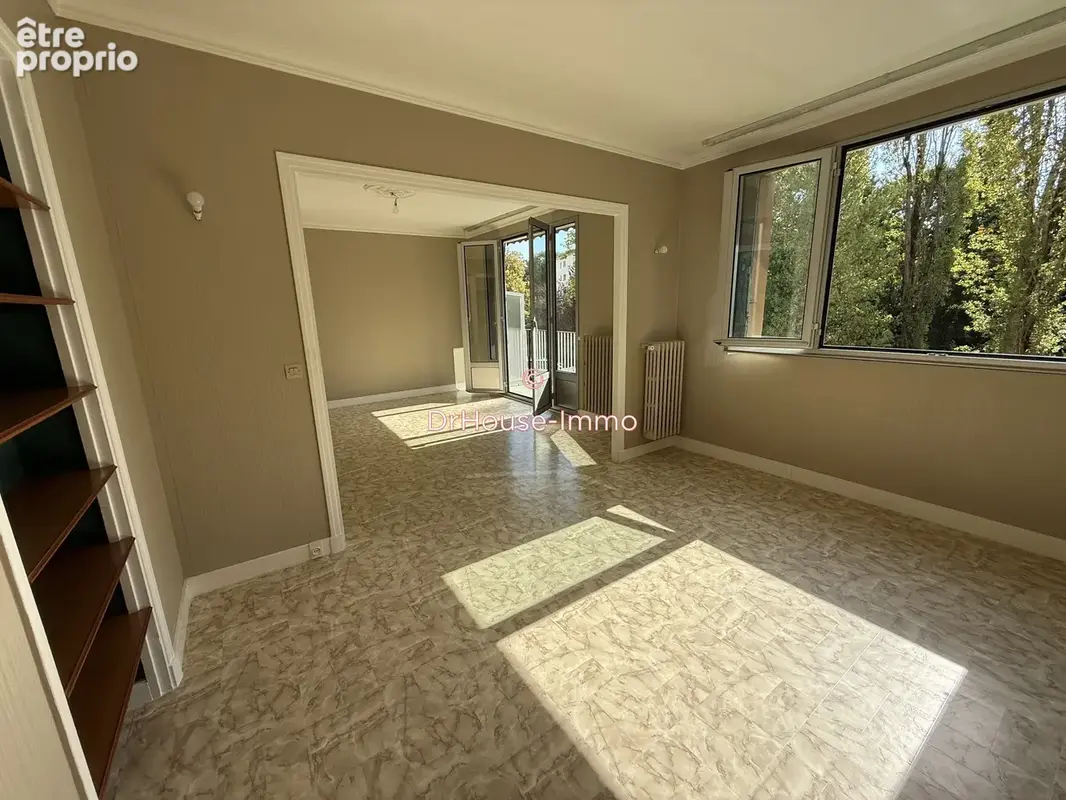Appartement 4 pièces 78 m² à vendre à La Celle-Saint-Cloud (78170) - photo 5