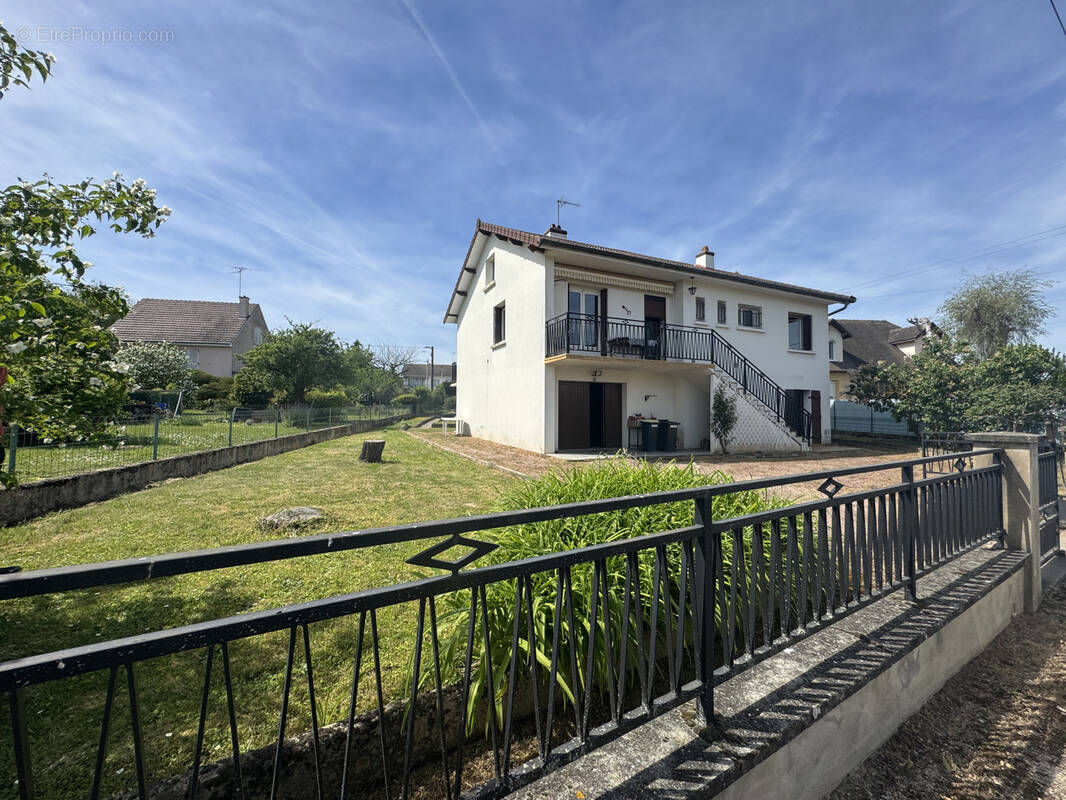 Maison à CHATENOY-LE-ROYAL
