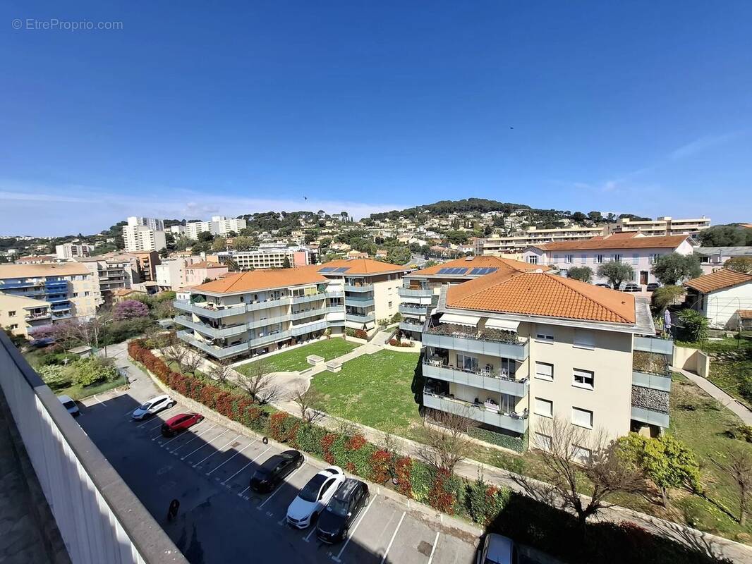 Appartement à VALLAURIS