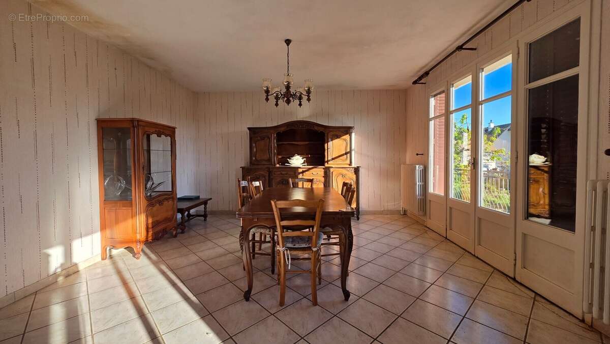 Maison à CHATENOY-EN-BRESSE