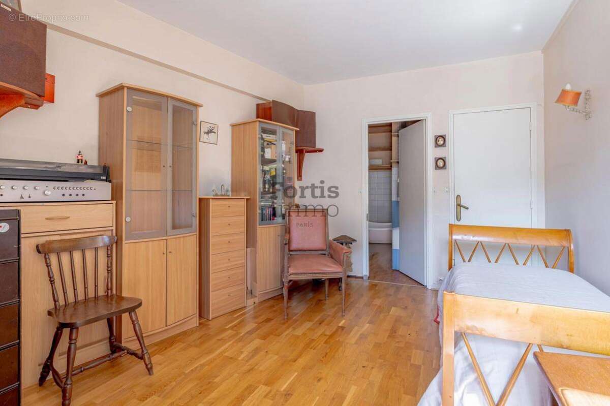 Appartement à PARIS-5E