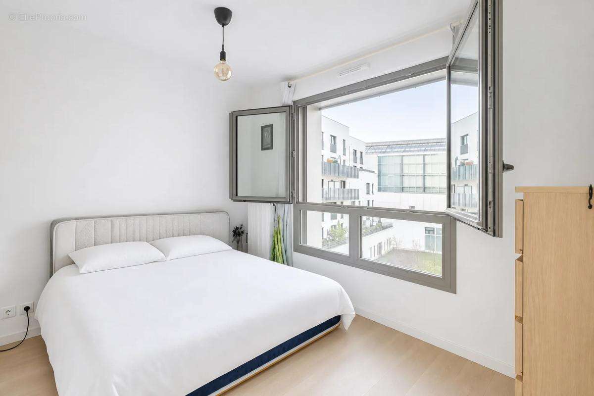 Appartement à COLOMBES