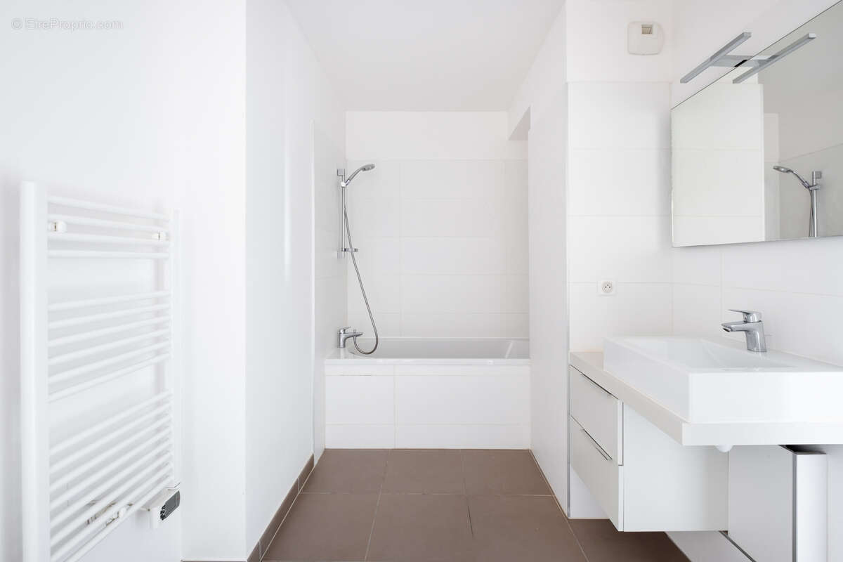 Appartement à SAINT-JEAN-DE-VEDAS