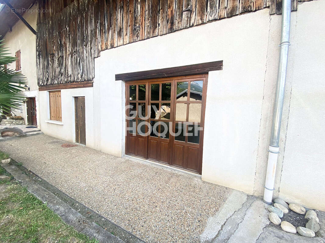 Maison à LA BUISSIERE