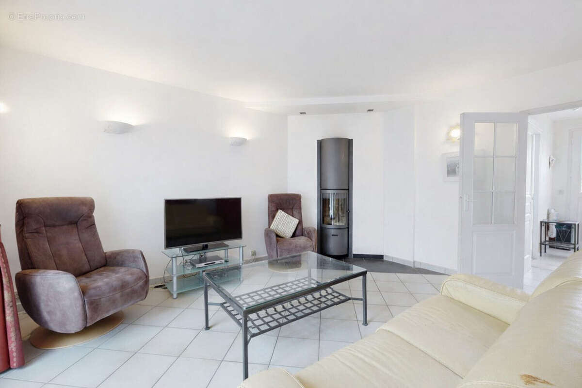 Maison à SIVRY-COURTRY