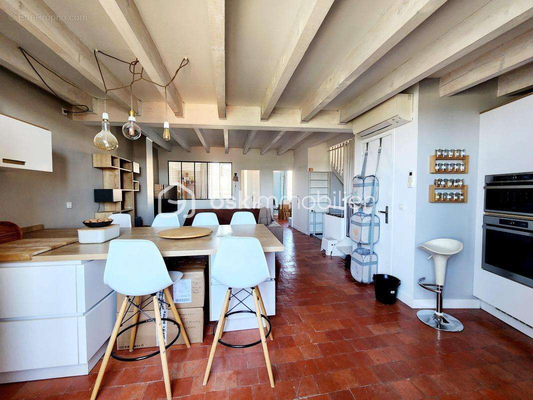 Appartement à CADENET