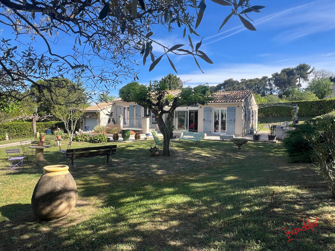 Maison à VAISON-LA-ROMAINE