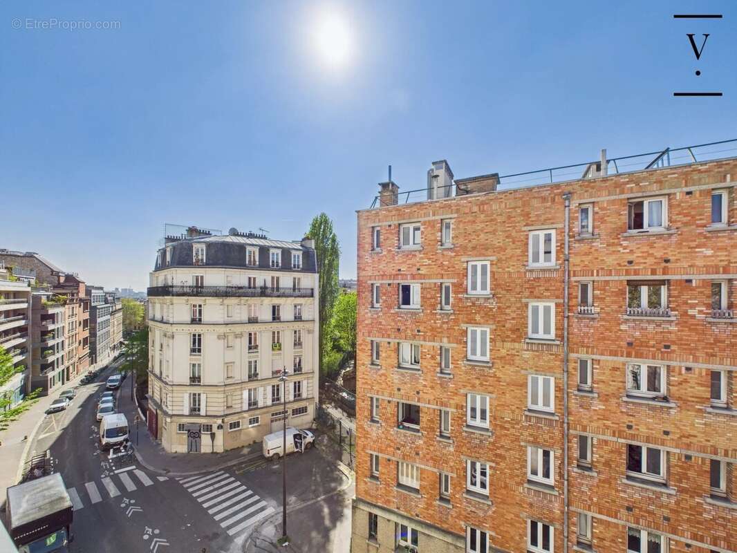 Appartement à PARIS-19E