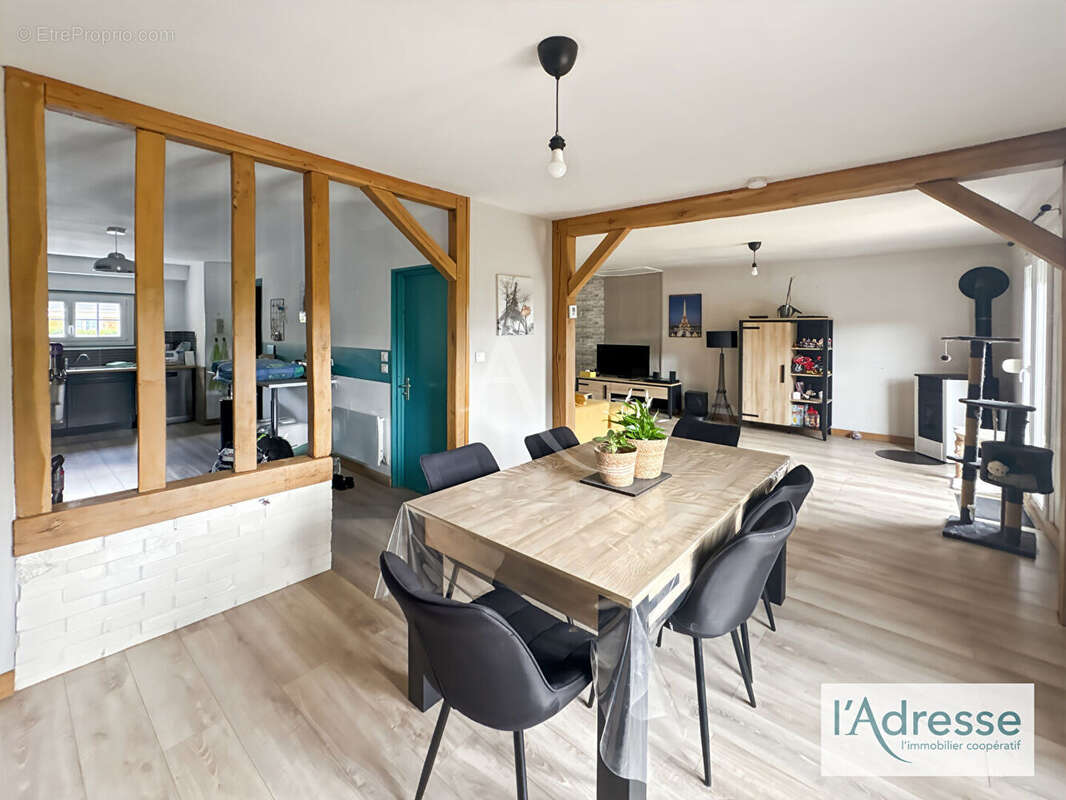 Maison à PERRIERS-SUR-ANDELLE