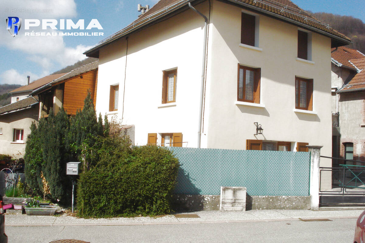 Maison à APPRIEU
