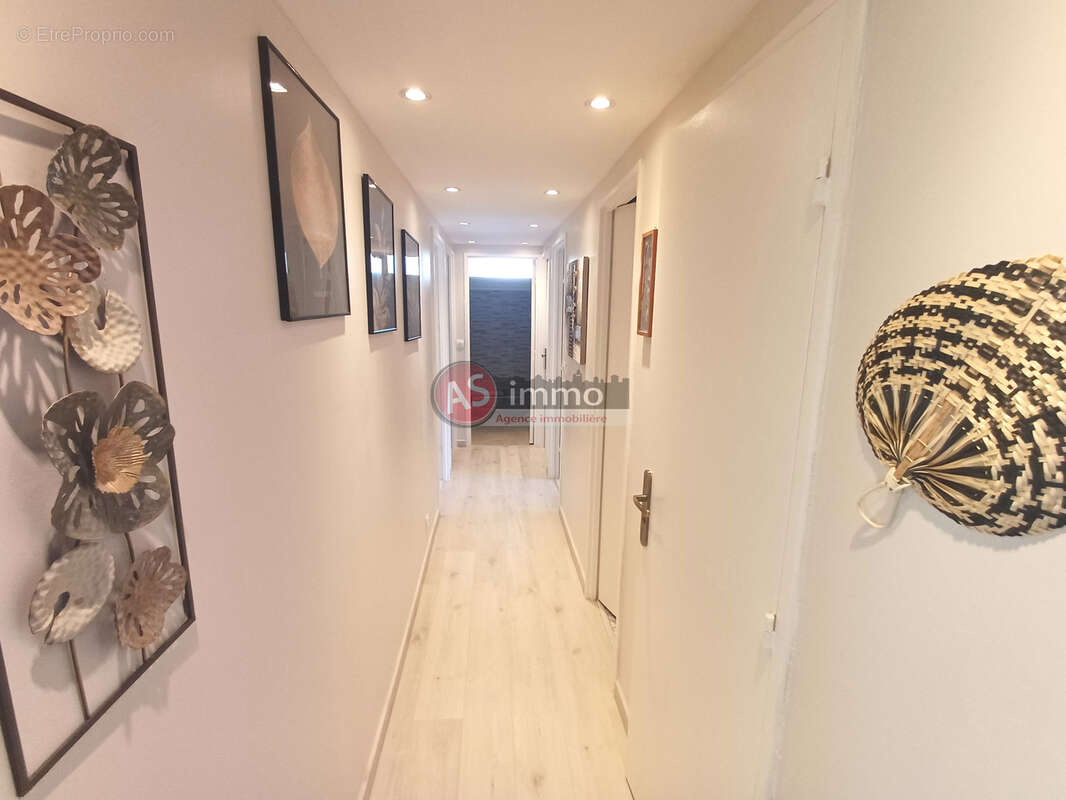 Appartement à GREGES