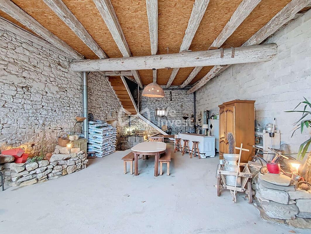 Maison à SEVERAC-LE-CHATEAU