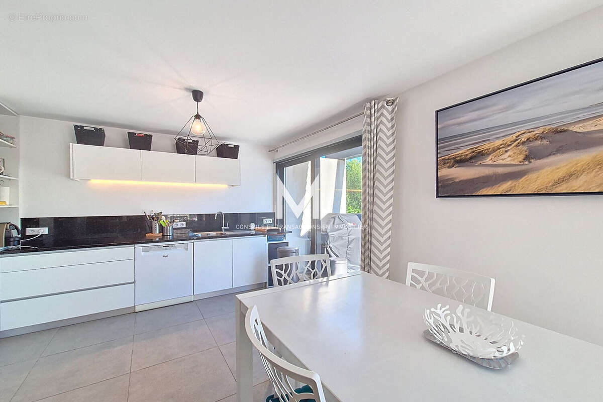 Maison à PLAN-DE-LA-TOUR