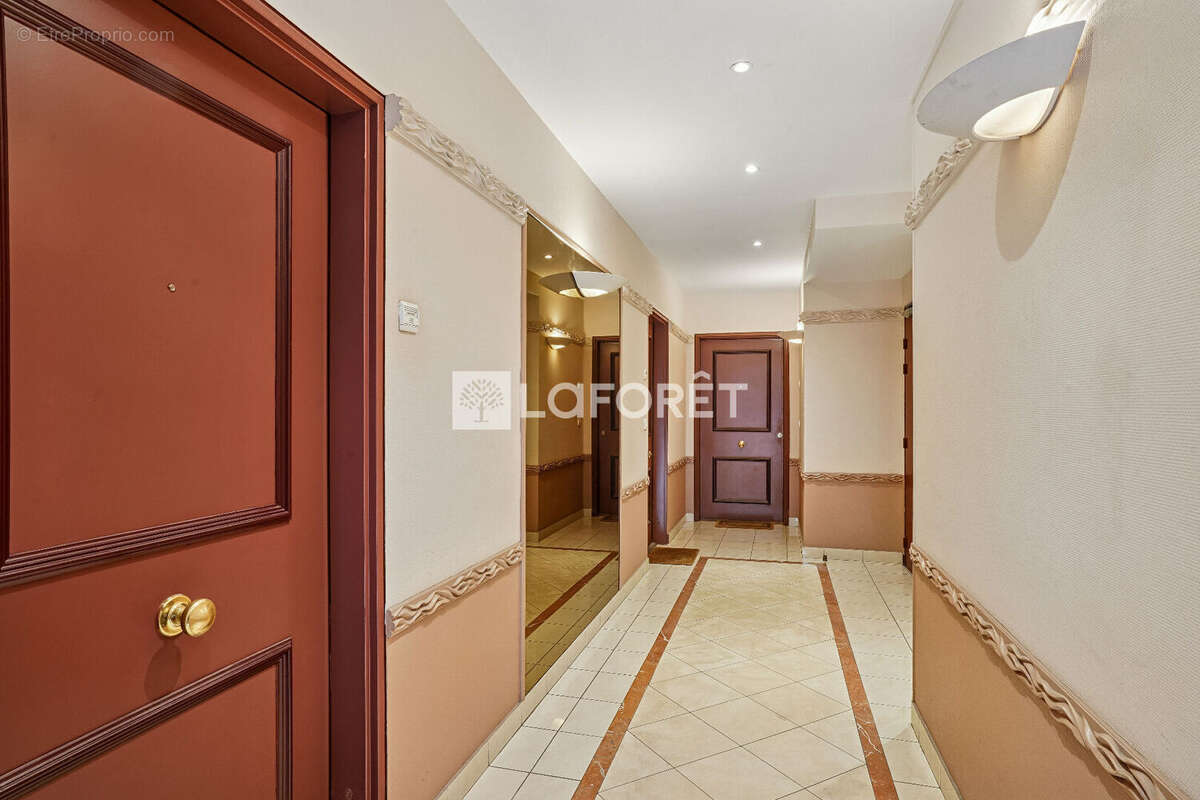 Appartement à PARIS-20E