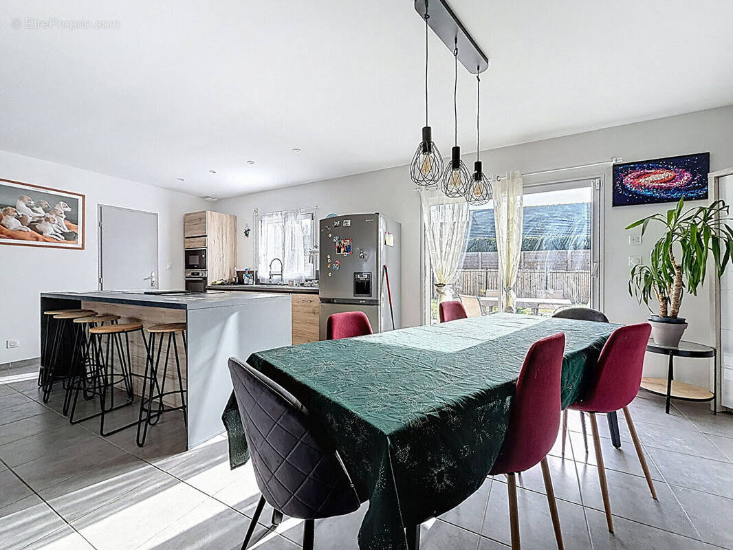 Maison à SAINT-VAAST-EN-AUGE