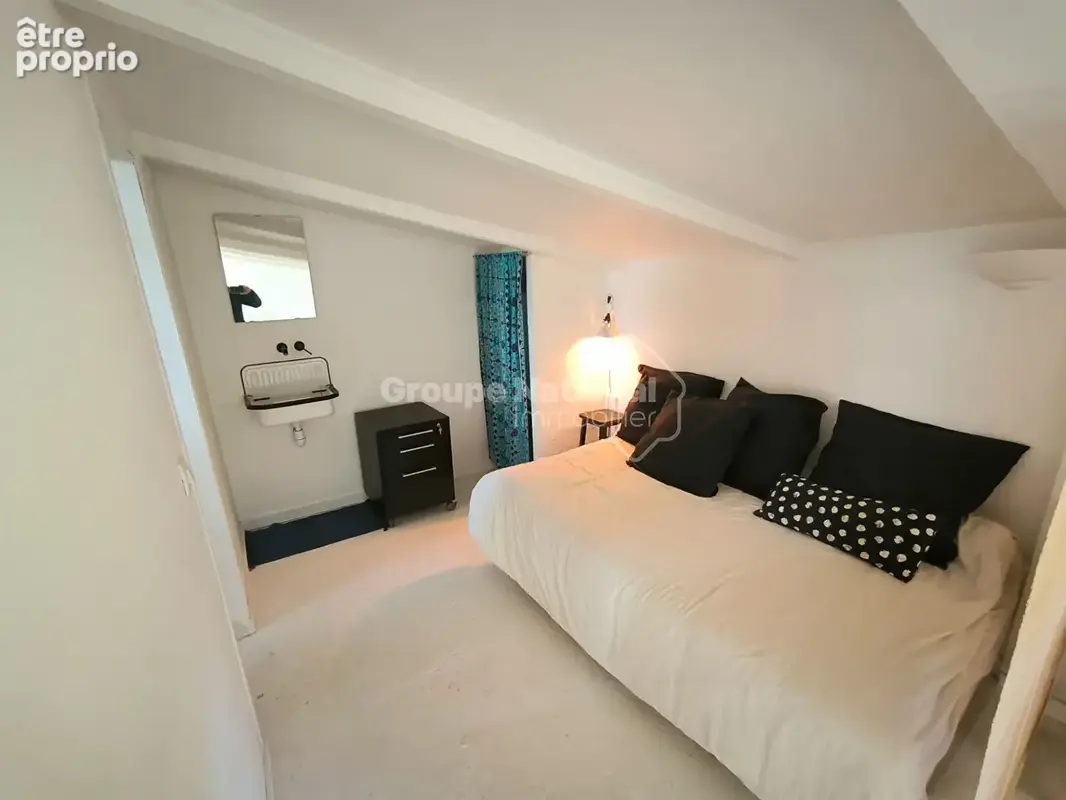 Château avec tour + annexe independante en chaumière - 237 m² - terrain 3140 m² -carpentras - photo 17