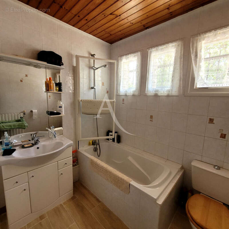 Maison Le Champ Saint Père 4 pièce(s) - photo 8
