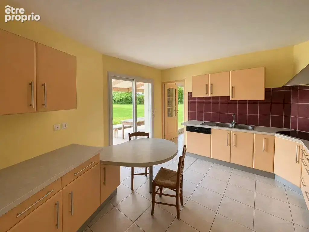Maison 4 chambres 134m2/3167m2 . Plain-pied . Double garage . 5min Chateaubriant - photo 8