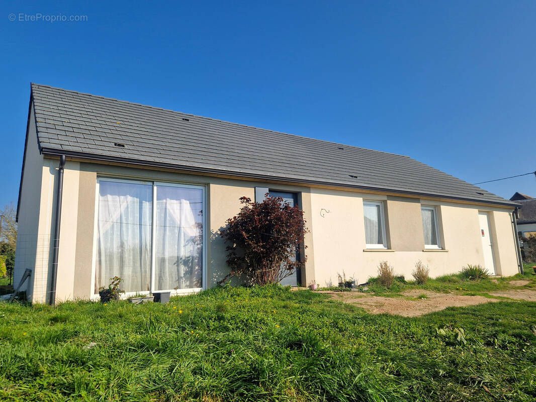 Maison à SAINT-LUBIN-DES-JONCHERETS