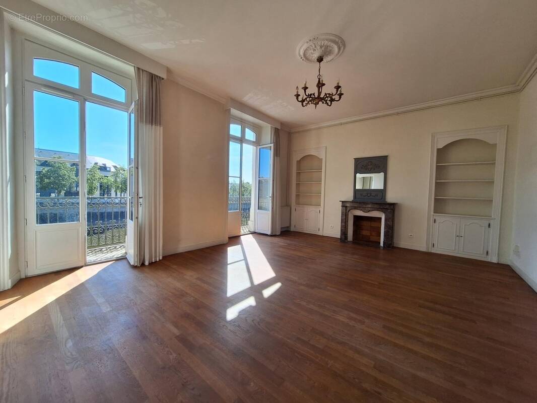 Appartement à LAVAL