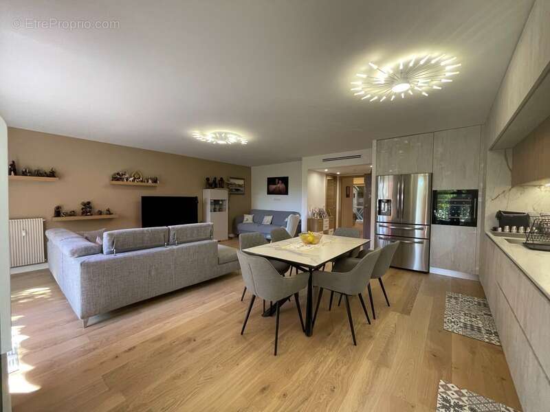 Appartement en rez-de-jardin, au calme, rénové - photo 6