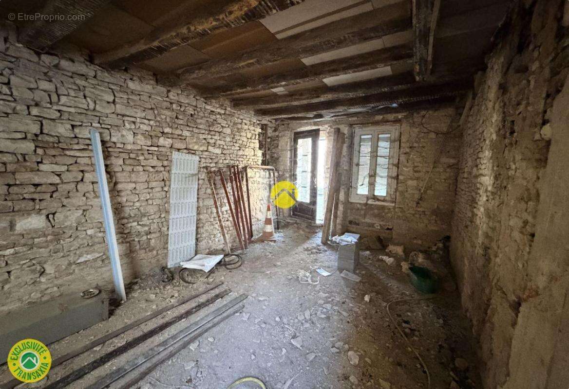 Maison à CHATEAUNEUF-SUR-CHER