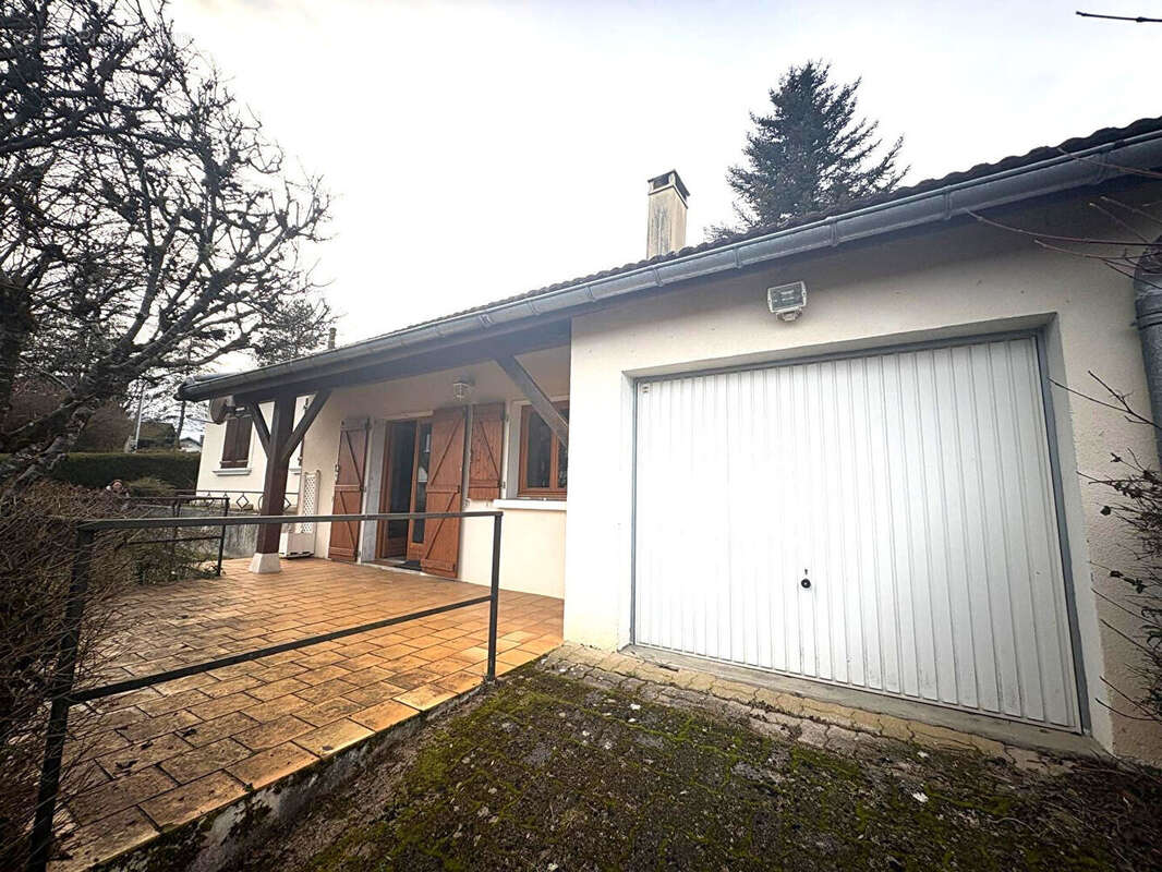 Maison à PONT-DU-NAVOY