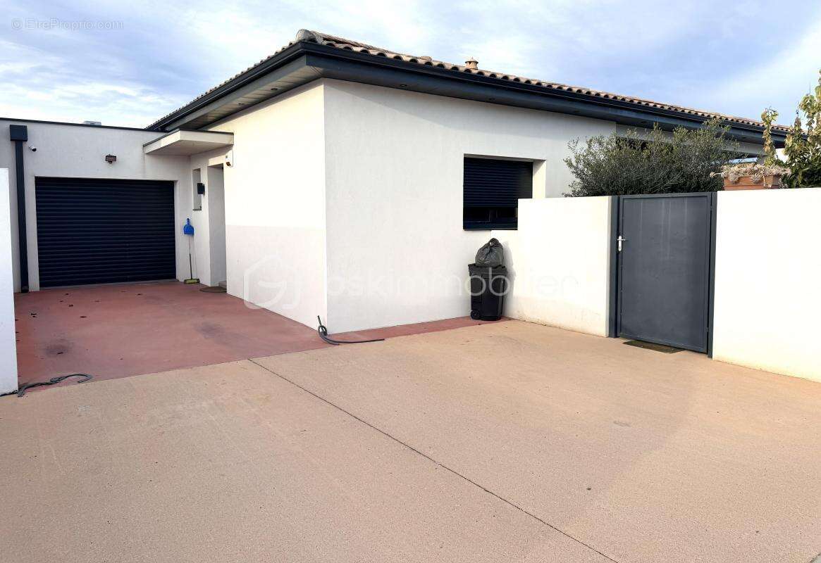 Maison à LIGNAN-SUR-ORB