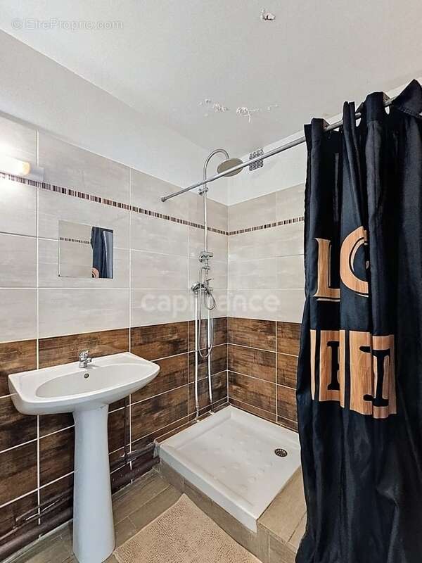 Appartement à POINTE-A-PITRE