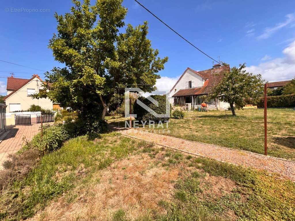 Maison à AUTUN