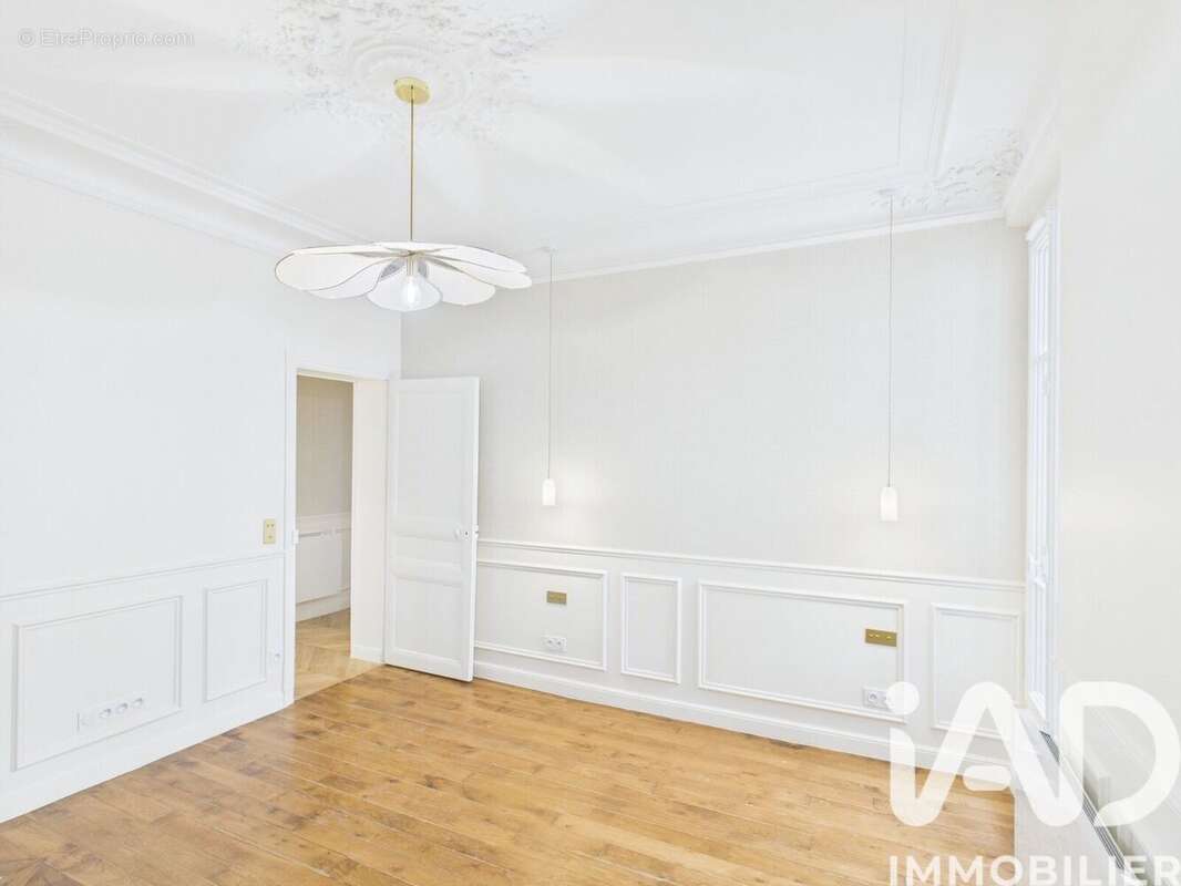 Photo 7 - Appartement à PARIS-7E