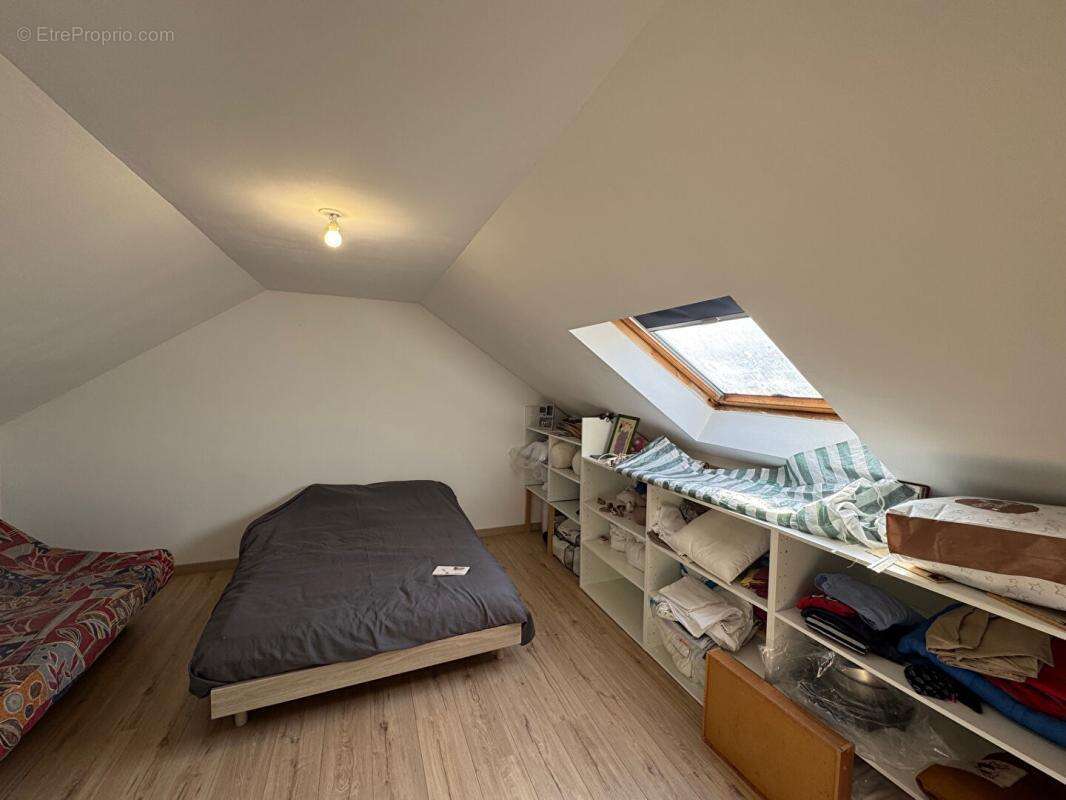 Maison à CONTRES